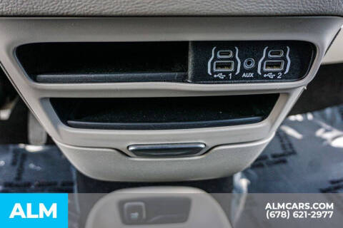 2024 Chrysler Pacifica Plug-In Hybrid Select