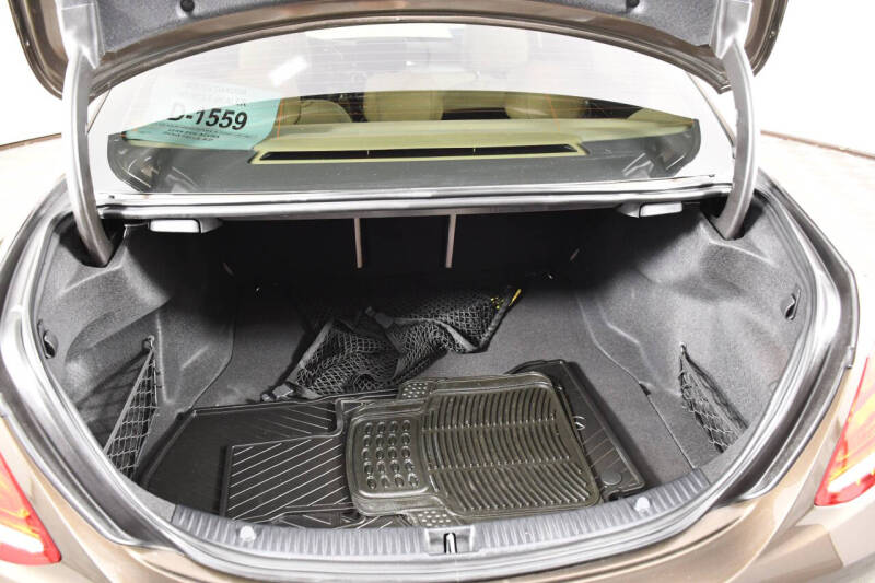 2016 Mercedes-Benz C-Class