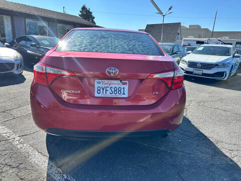 2016 Toyota Corolla LE Plus