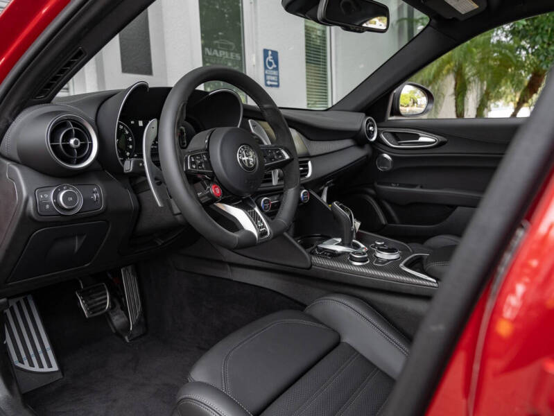 2024 Alfa Romeo Giulia Quadrifoglio