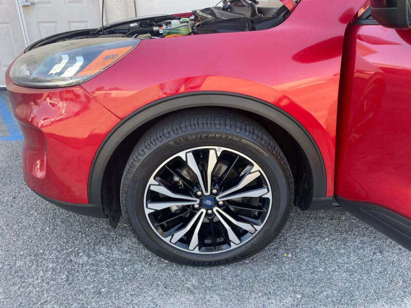 2021 Ford Escape Hybrid SE