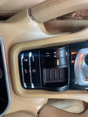 2012 Porsche Cayenne Tiptronic