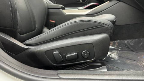 2025 BMW 3 Series 330i