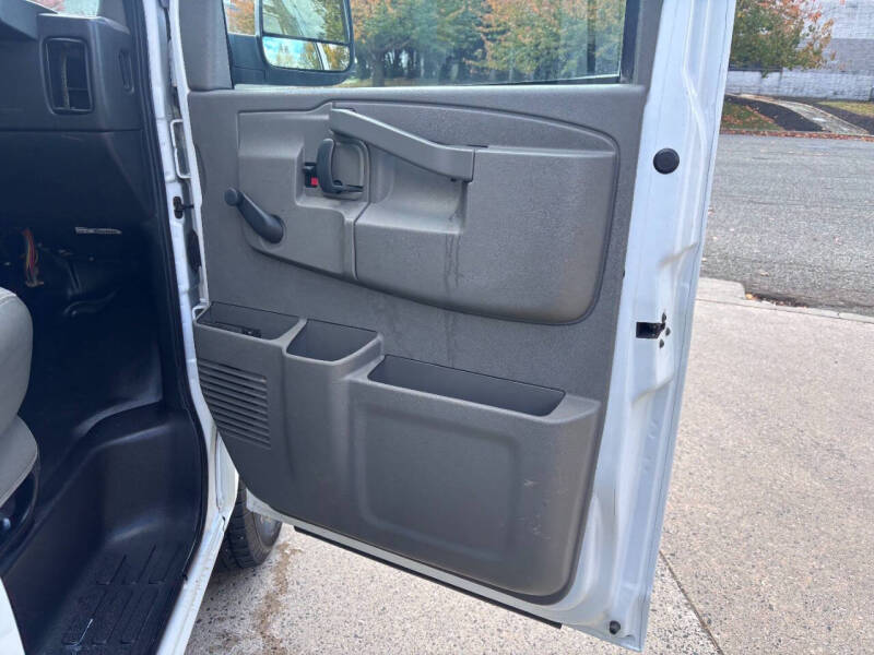 2020 Chevrolet Express 3500