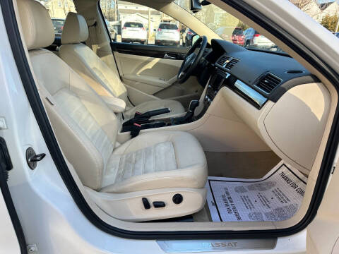 2015 Volkswagen Passat 1.8T SEL Premium