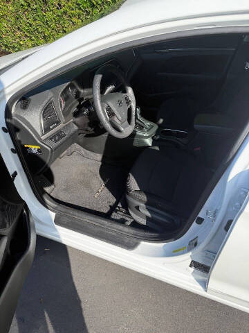 2018 Hyundai Elantra SEL