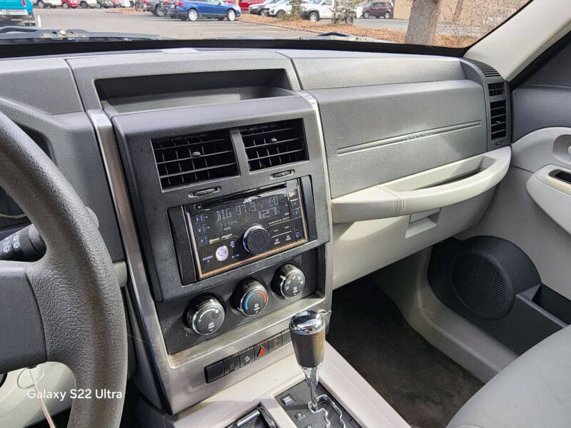 Image 10 of 2008 Jeep Liberty Sport