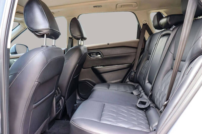 2022 Nissan Rogue Platinum