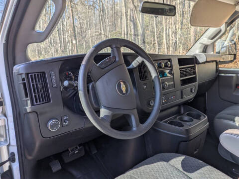 2024 Chevrolet Express 2500