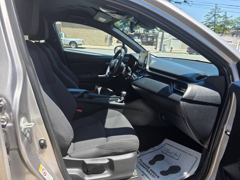 2019 Toyota C-HR LE