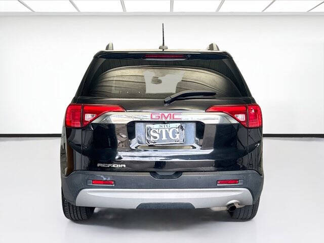 2017 GMC Acadia SLE-2