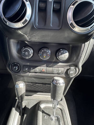 2017 Jeep Wrangler Sahara