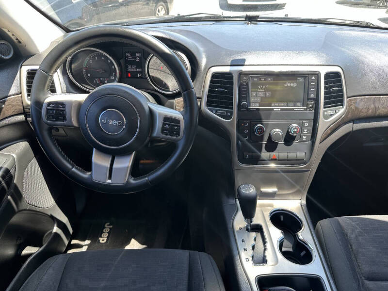 2012 Jeep Grand Cherokee Laredo