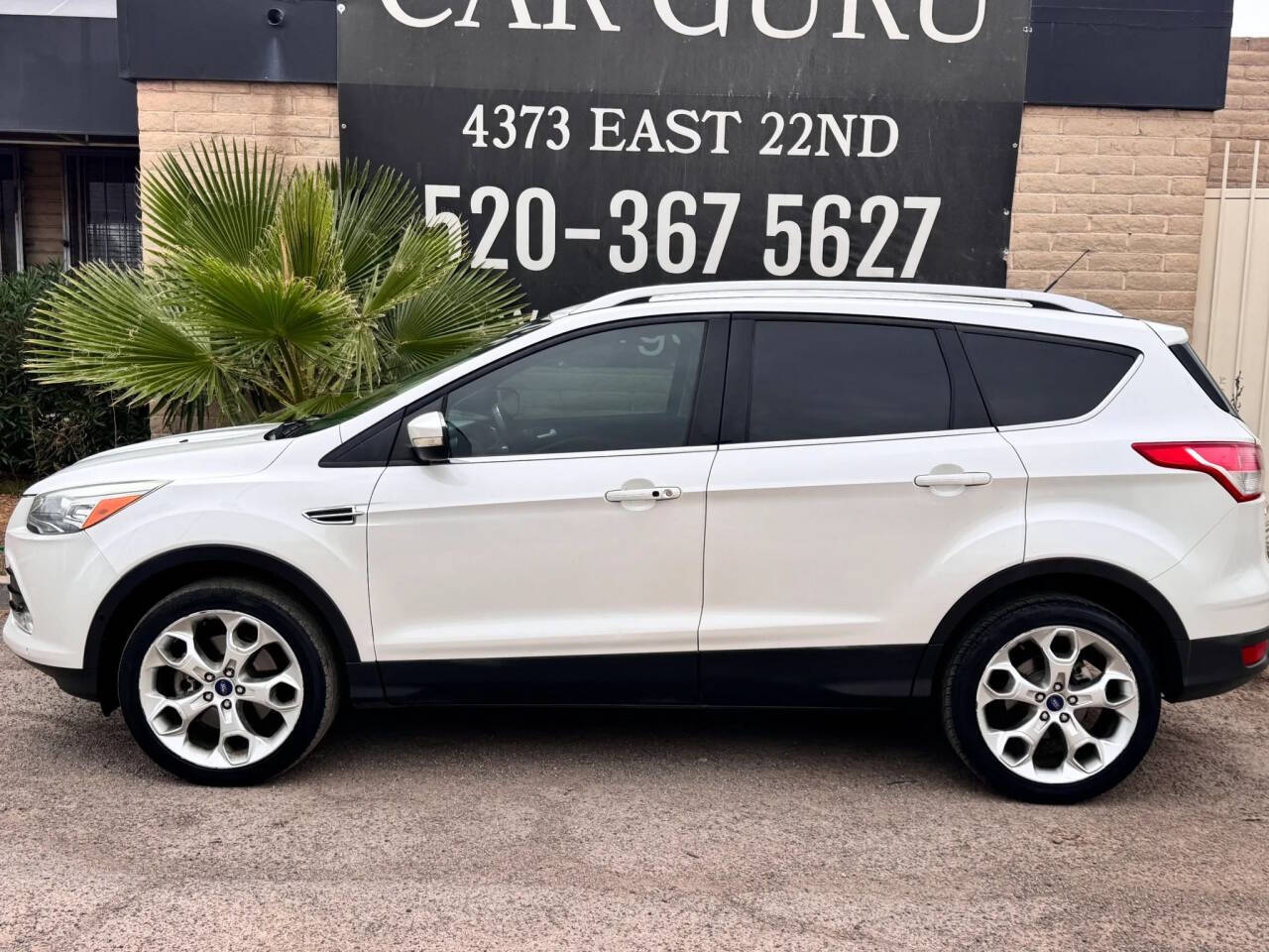 Off white 2015 Ford Escape Titanium Titanium 4dr SUV 2