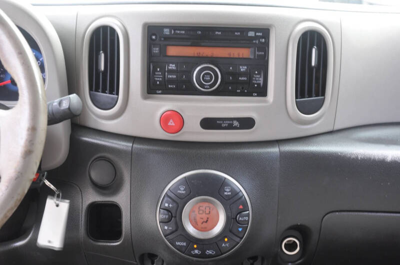 2010 Nissan cube