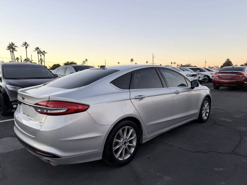 2017 Ford Fusion SE