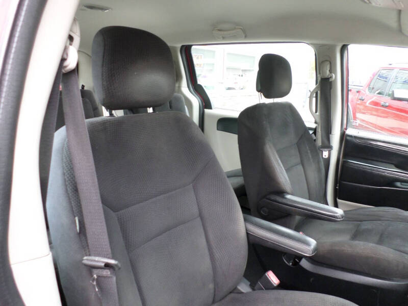 2014 Dodge Grand Caravan American Value Package
