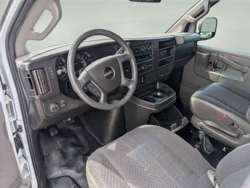 2018 GMC Savana 2500