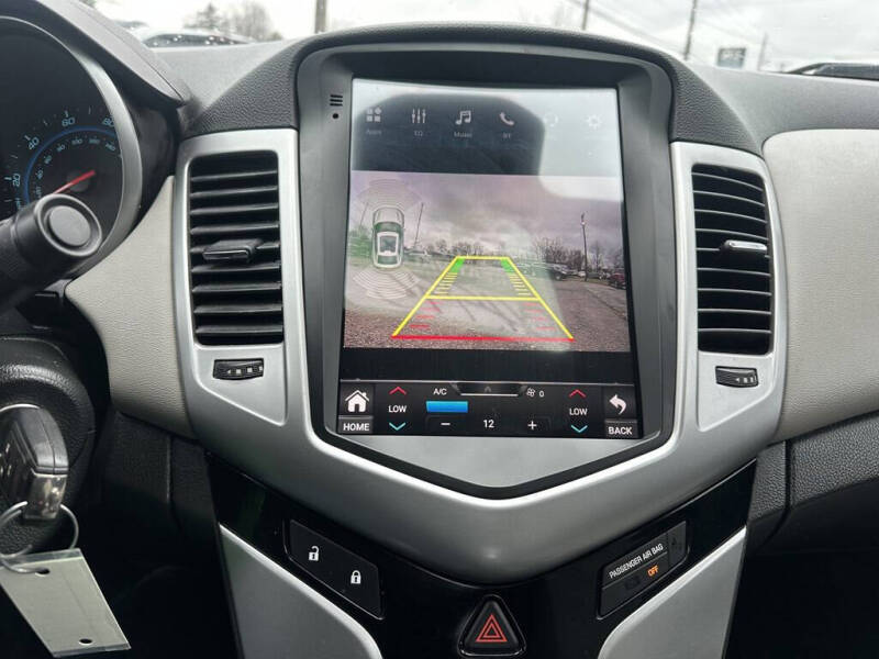 2013 Chevrolet Cruze LS Auto