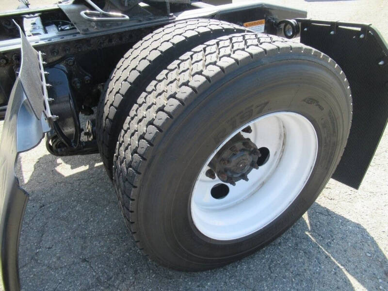 2014 Freightliner Cascadia