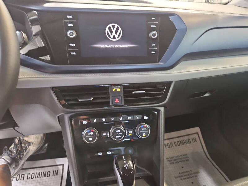 2024 Volkswagen Taos SE