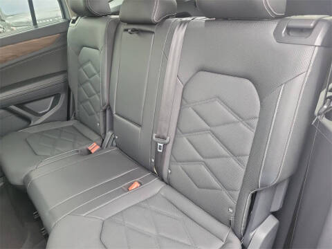 2025 Volkswagen Atlas SE