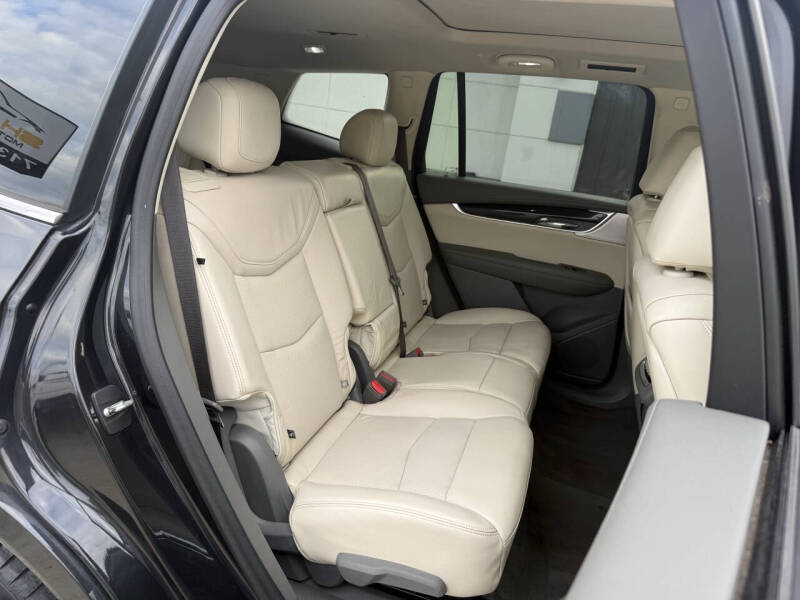 2020 Cadillac XT6 Premium Luxury