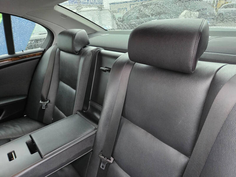 2010 BMW 5 Series 528i xDrive