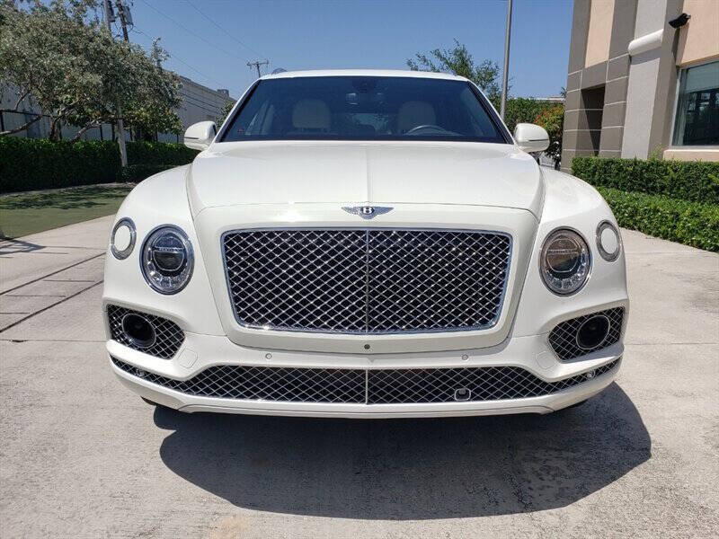 2018 Bentley Bentayga 16