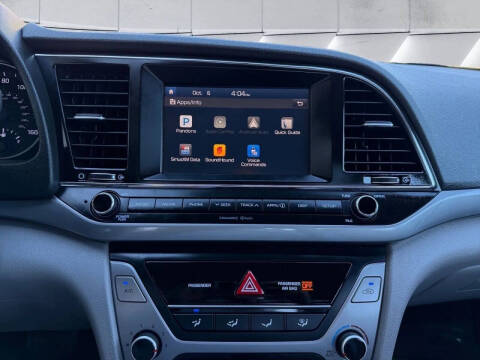 2017 Hyundai Elantra