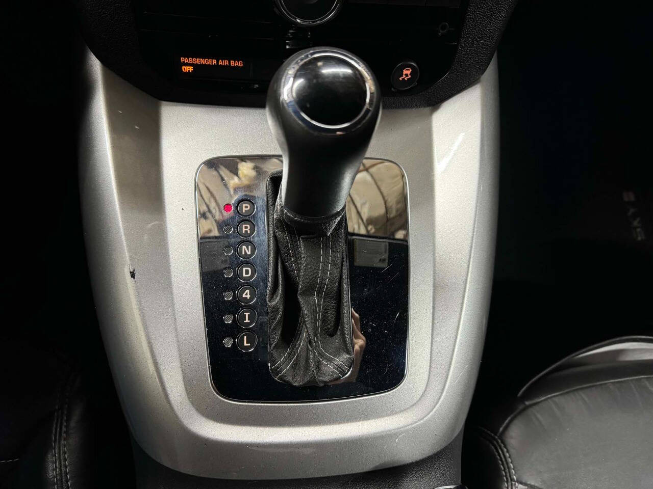 2008 Saturn SKY 6