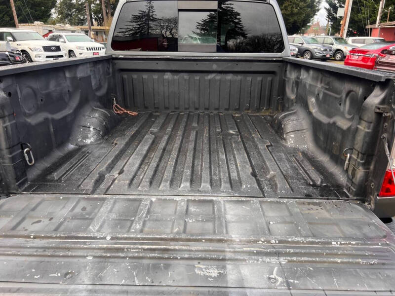 2017 Nissan Titan S