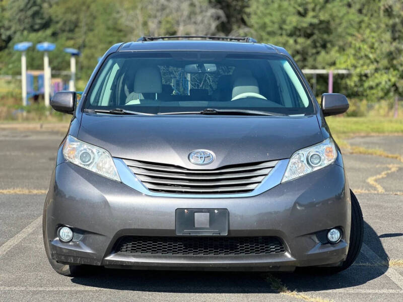 2013 Toyota Sienna