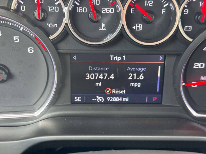 Used 2021 Chevrolet Silverado 1500 LT with VIN 3GCPWCED3MG128681 for sale in Cut Off, LA