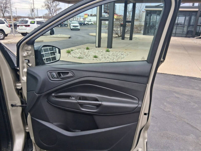 2017 Ford Escape S