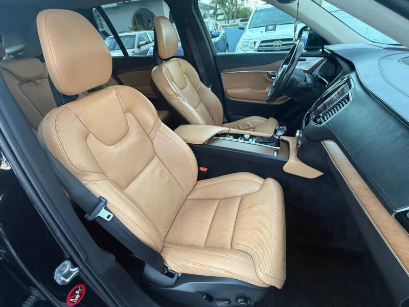 2016 Volvo XC90 T6 Inscription