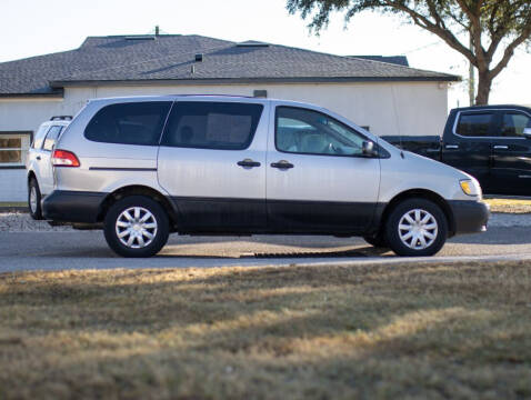 2001 Toyota Sienna CE