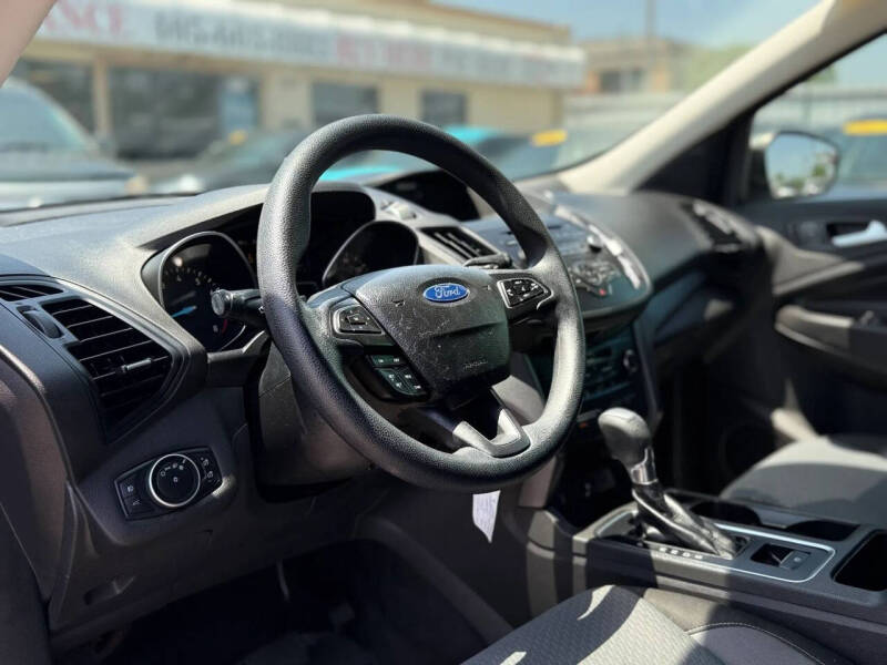 2017 Ford Escape SE