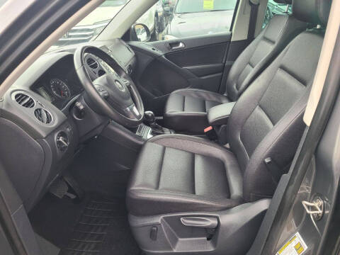 2012 Volkswagen Tiguan SE