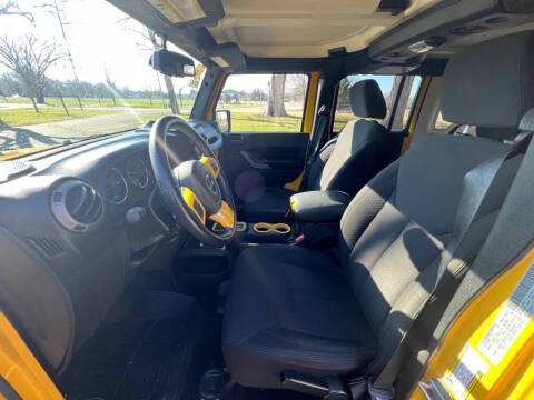 2015 Jeep Wrangler Unlimited Sport