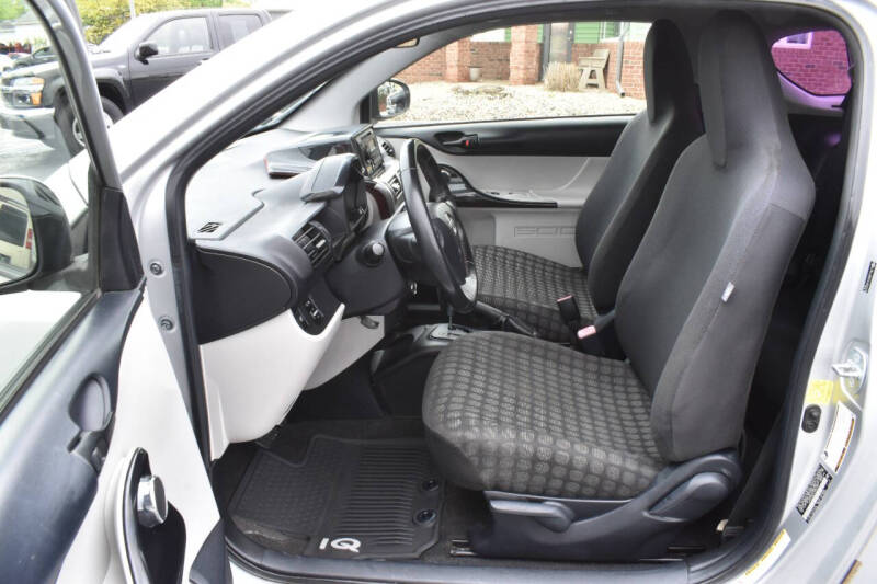 2013 Scion iQ