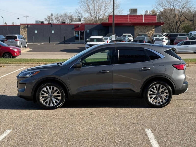2022 Ford Escape Titanium