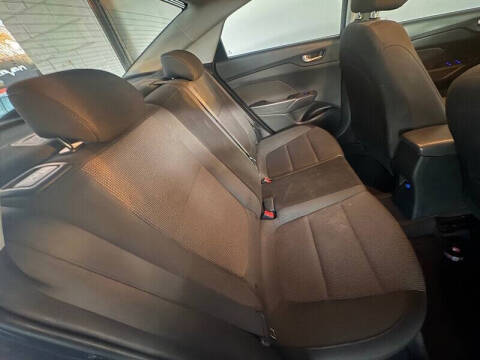 2019 Hyundai Accent SE