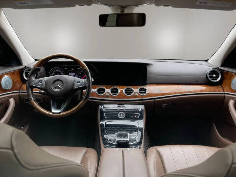 2017 Mercedes-Benz E-Class E 300 4MATIC