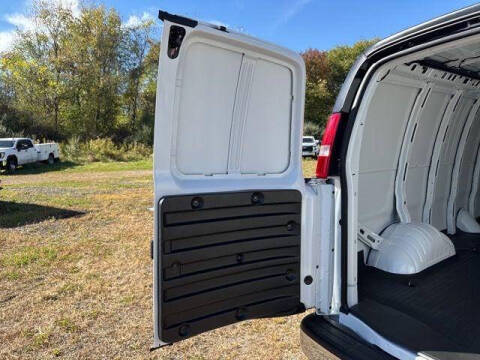 2025 GMC Savana 2500