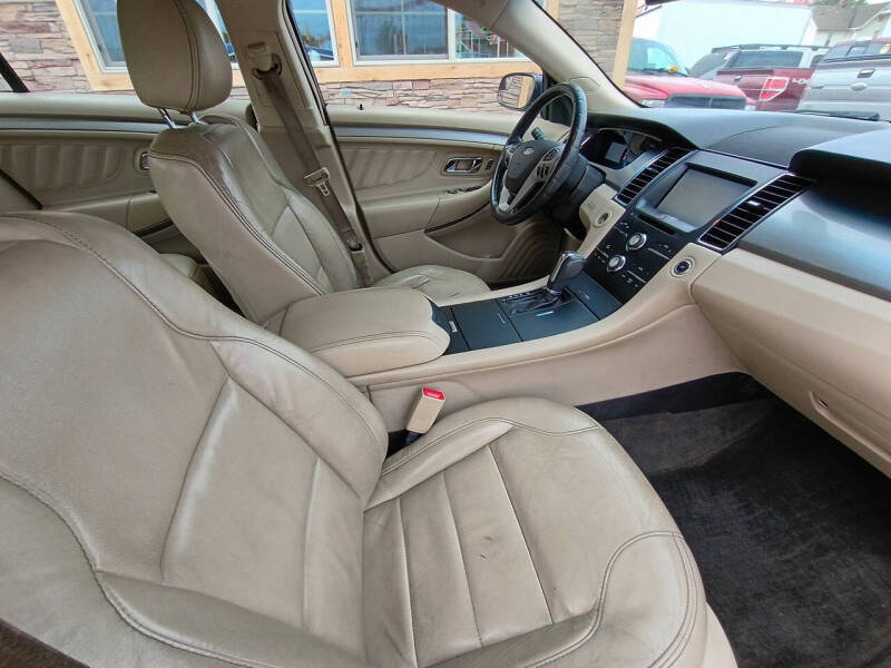 2014 Ford Taurus SEL