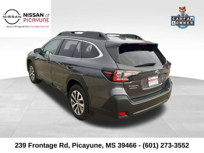 2025 Subaru Outback Premium