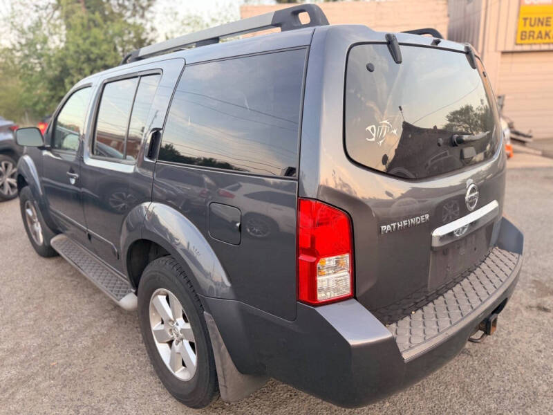 2012 Nissan Pathfinder SV