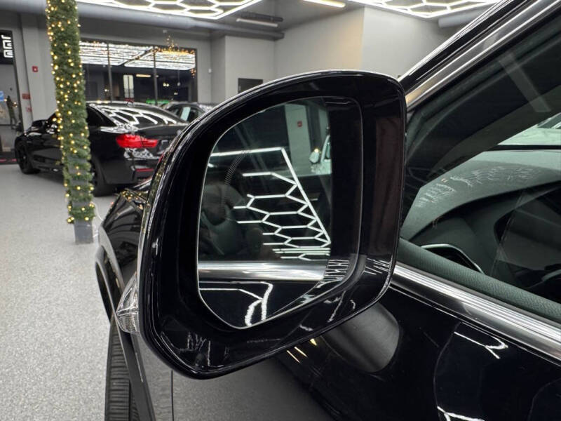 2023 Volvo XC90 B6 Plus Bright Theme 7P