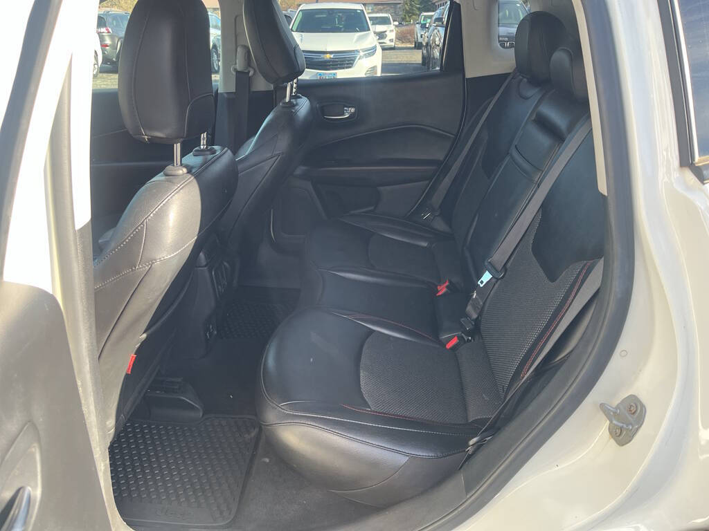 2020 Jeep Compass 4